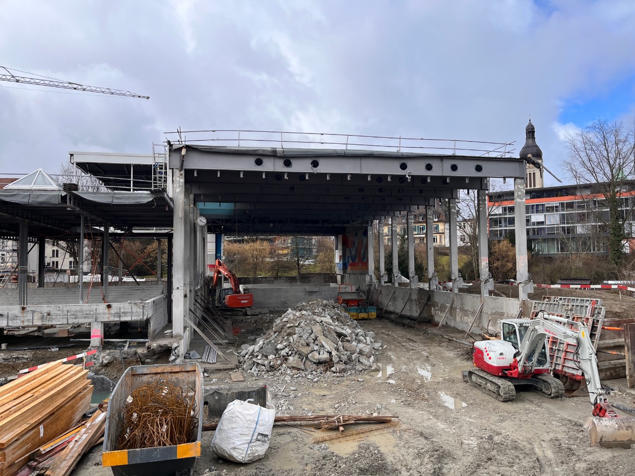 Baustelle, bestehende Schwimmhalle, 17.2.2026.