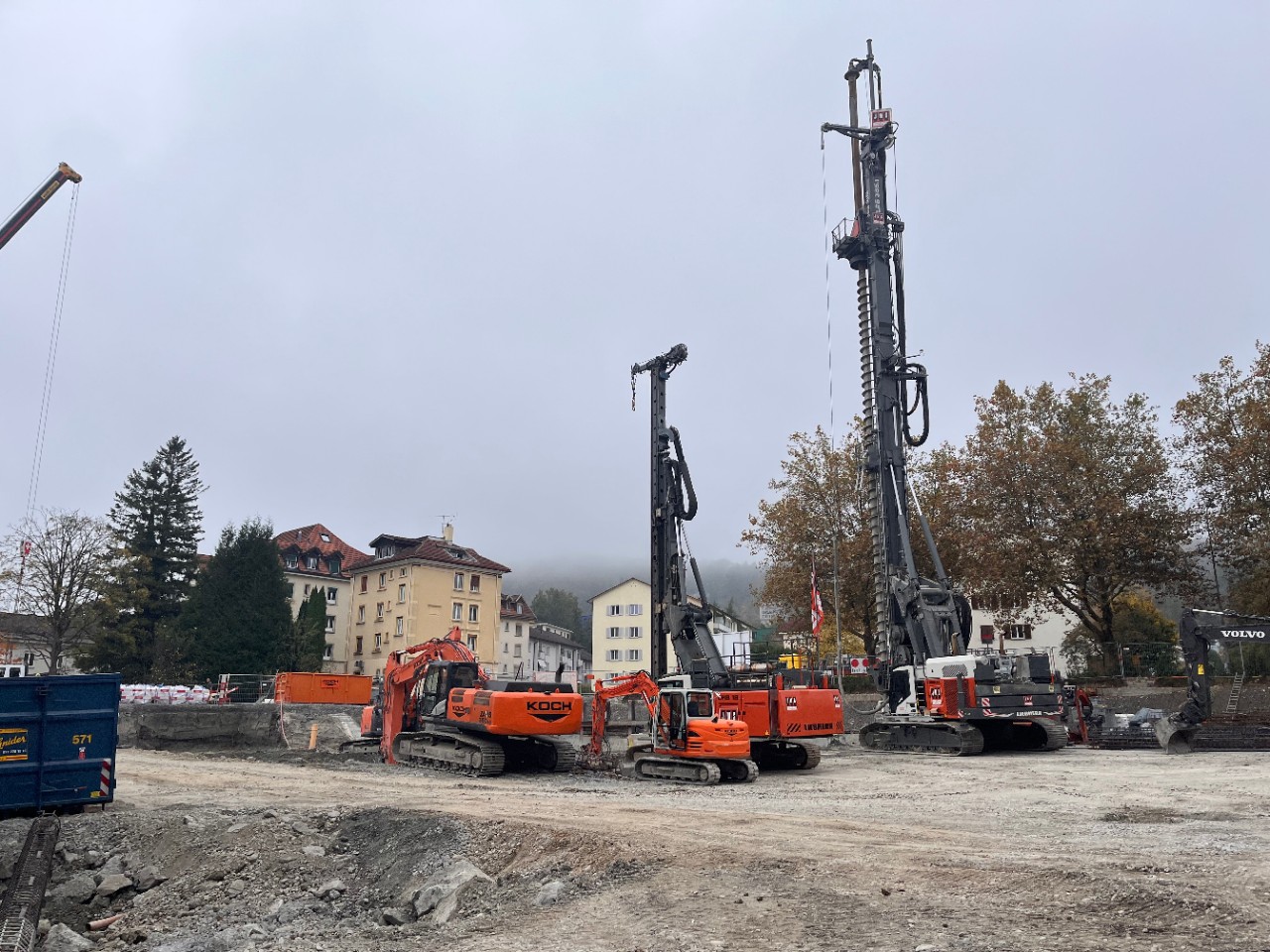 Die Bohrgeräte für die Pfählung sind bereit, 17. Oktober 2025.