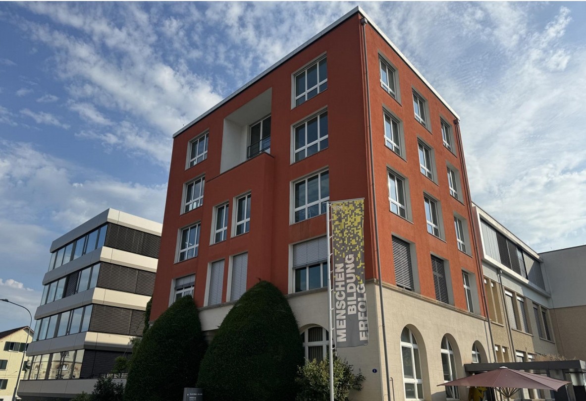 05 Grütlistrasse 1.jpeg