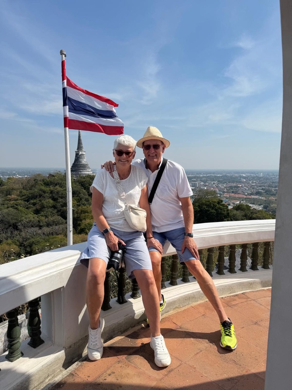 Uschi Aeby (ehem. Mitarbeiterin PD) und René Aeby (ehem. Mitarbeiter Stadtkanzlei): Wir sind nach Thailand ausgewandert und mit diesem Foto wussten wir: «Jetzt sind wir angekommen!»