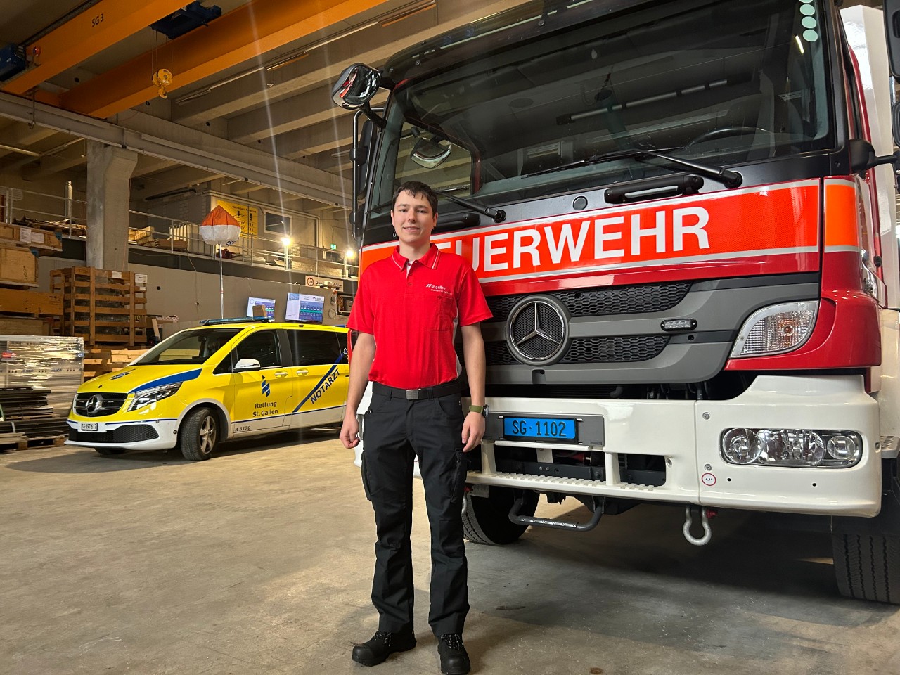 Dux Dimitri, Feuerwehrmann, Feuerwehr und Zivilschutz