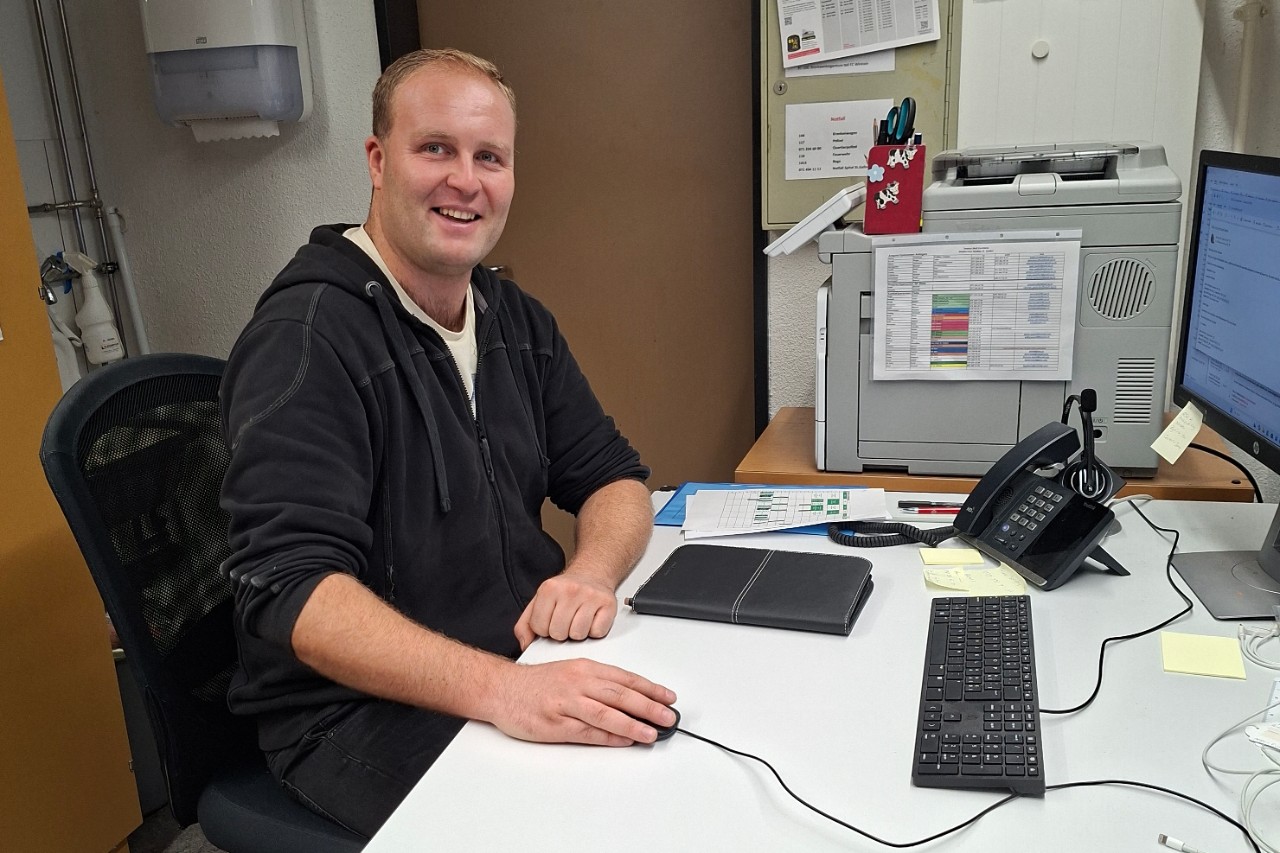 Bruderer Matthias, Stellvertretung Anlagenleitung und Technischer Mitarbeiter Sportanlagen Fussball, Infrastruktur Bildung und Freizeit