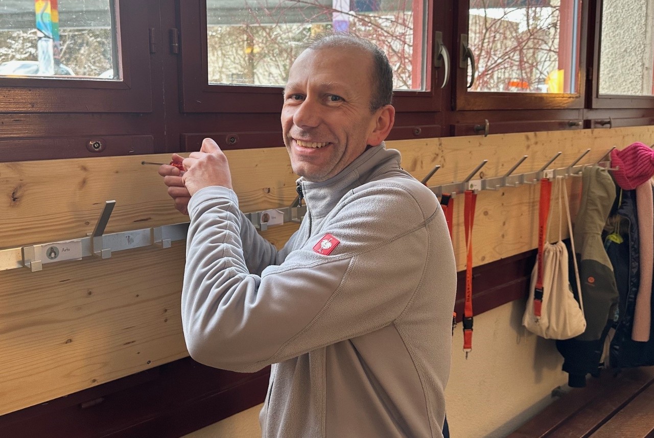 Graf Roman, Fachmitarbeiter Hausdienst Riethüsli-St. Georgen, Infrastruktur Bildung und Freizeit