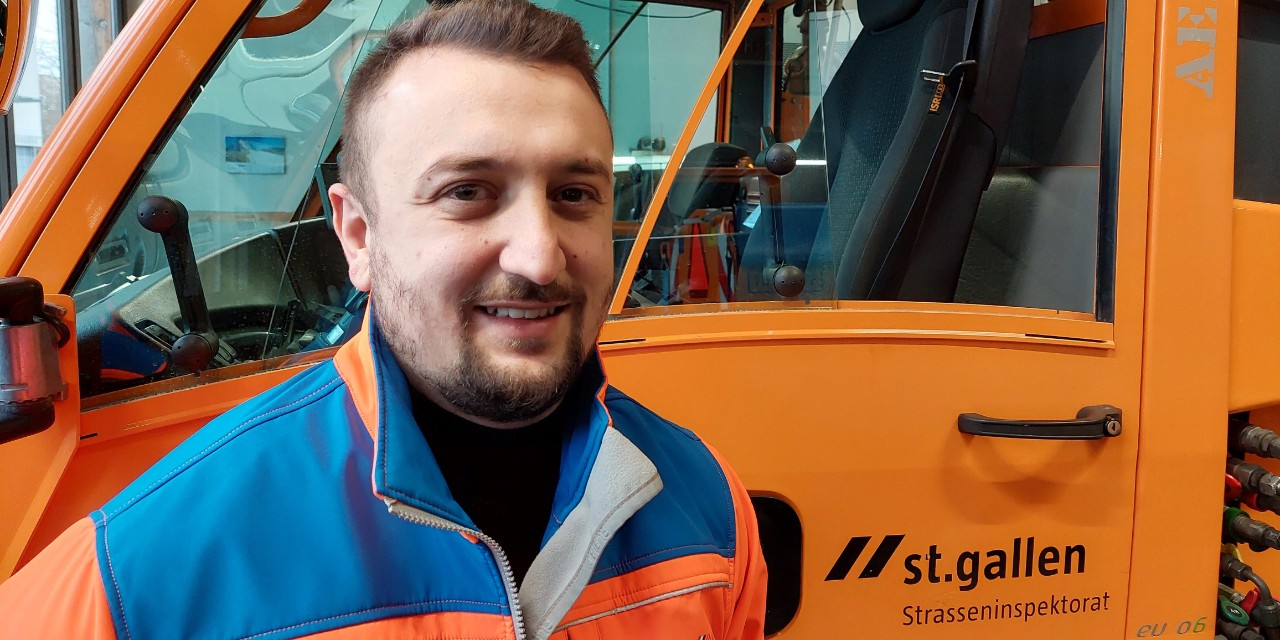 Asani Elmir, Strassenunterhaltsmitarbeiter Stützpunkt Winkeln, Tiefbauamt