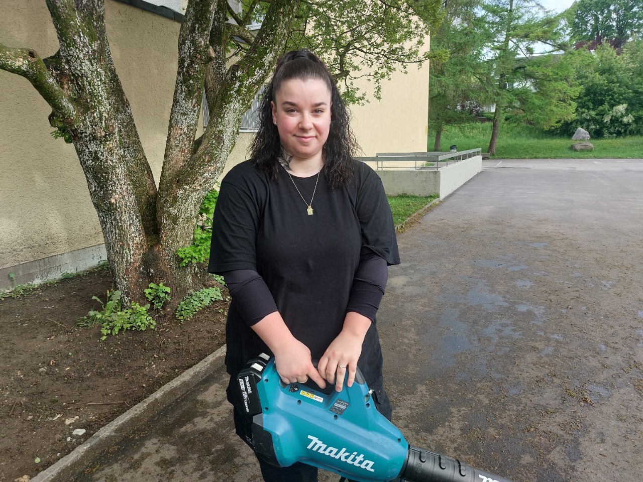 Prusakova Adriana, Stv. Leitung Hausdienst Hof-Kreuzbühl, Infrastruktur Bildung und Freizeit