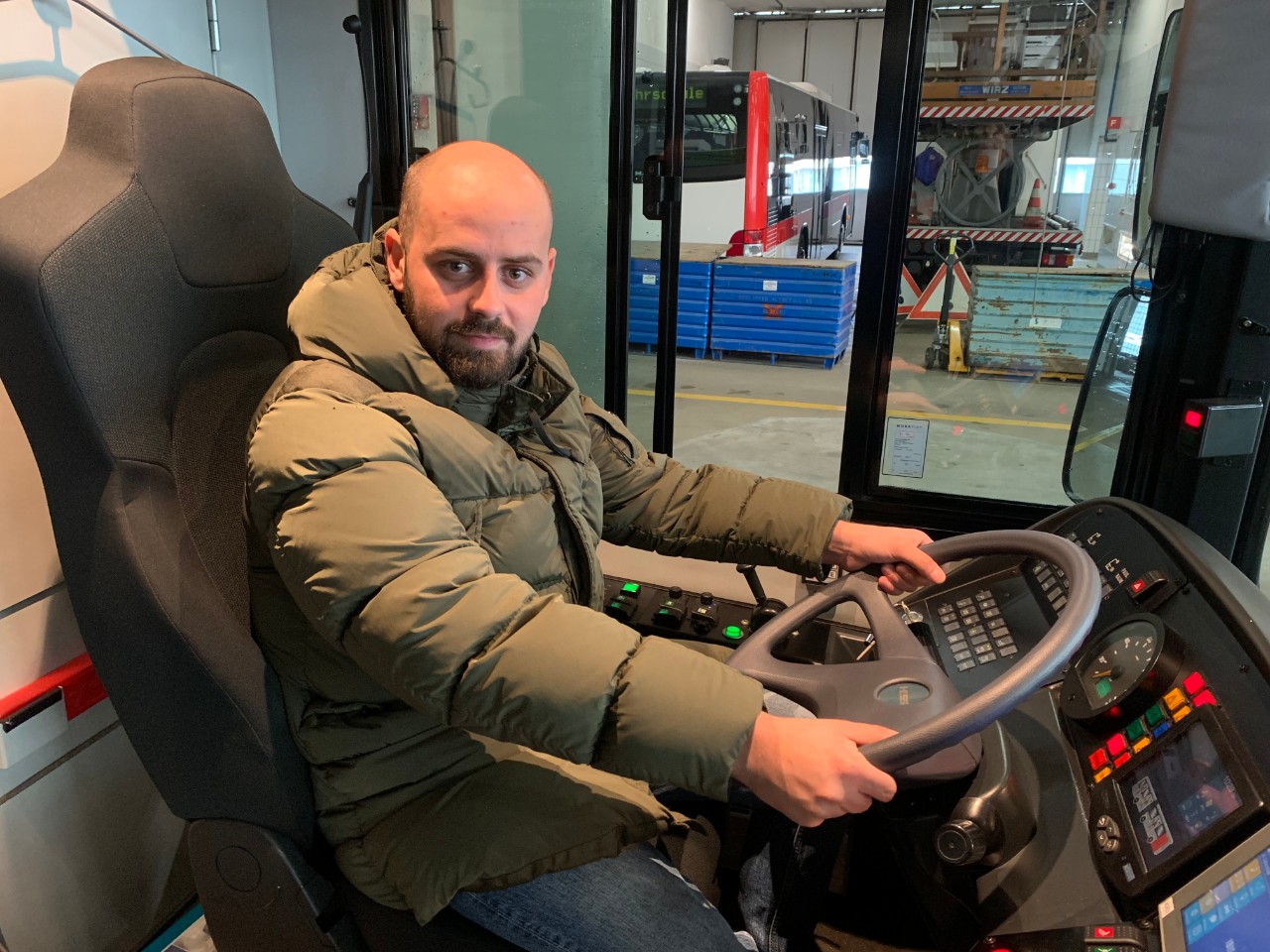 Lela Valtrin, Buschauffeur, Verkehrsbetriebe St.Gallen