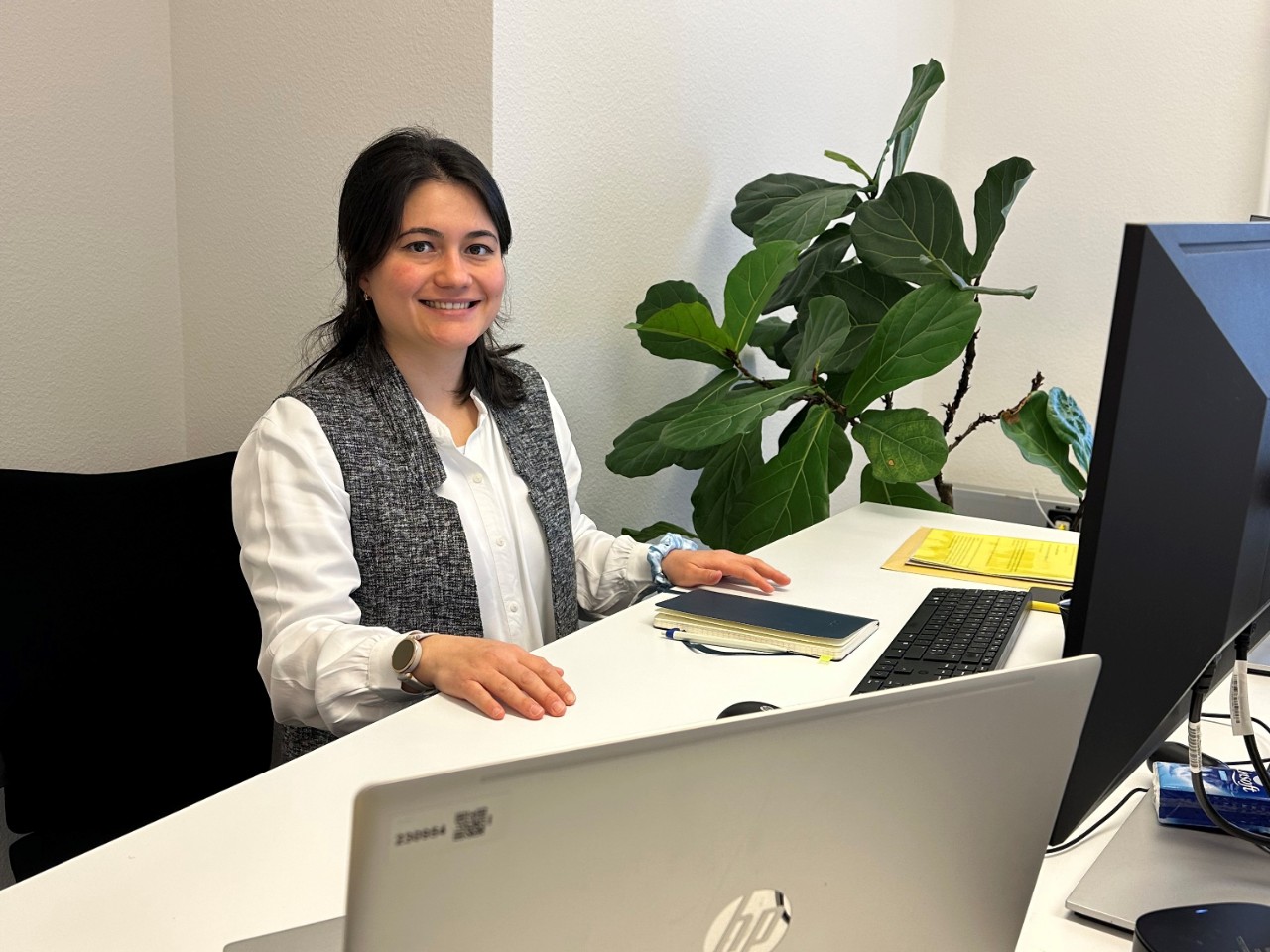 Khikmatullaeva Yulduzkhon, Juristische Mitarbeiterin, Stab Technische Betriebe