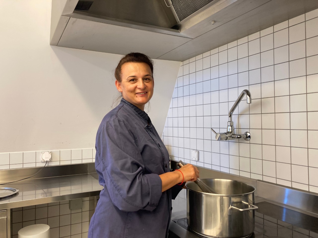 Maljuric Bojana, Köchin Tagesbetreuung Gerhalde, Schule und Musik