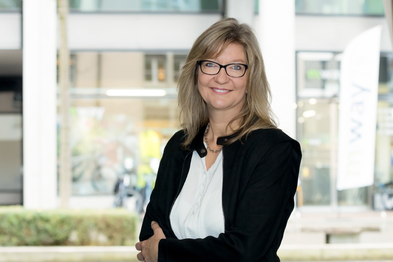 Zurwerra Silvia, Betriebswirtschaftliche Mitarbeiterin, Finanzen