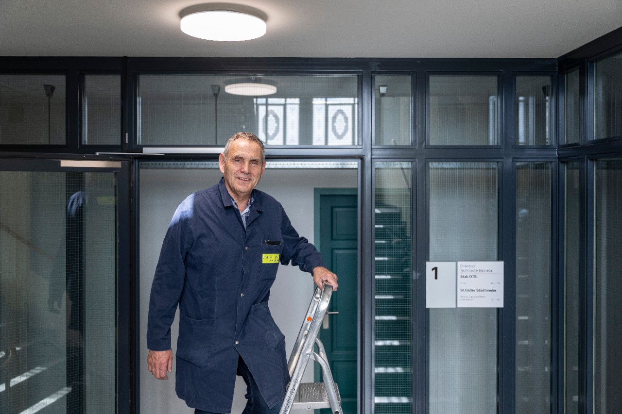Willi Schiess, Hauswart, St.Galler Stadtwerke, nach 34 Dienstjahren auf den 31. Juli 2025