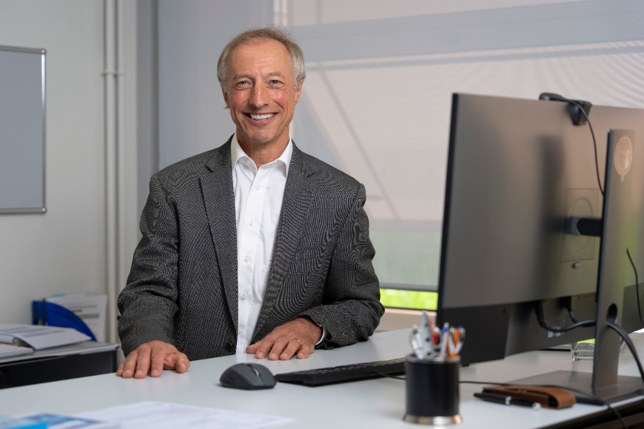 Rolf Breu, Schulleiter Oberstufe West, Schule und Musik, nach 43 Dienstjahren auf den 31. Juli 2025