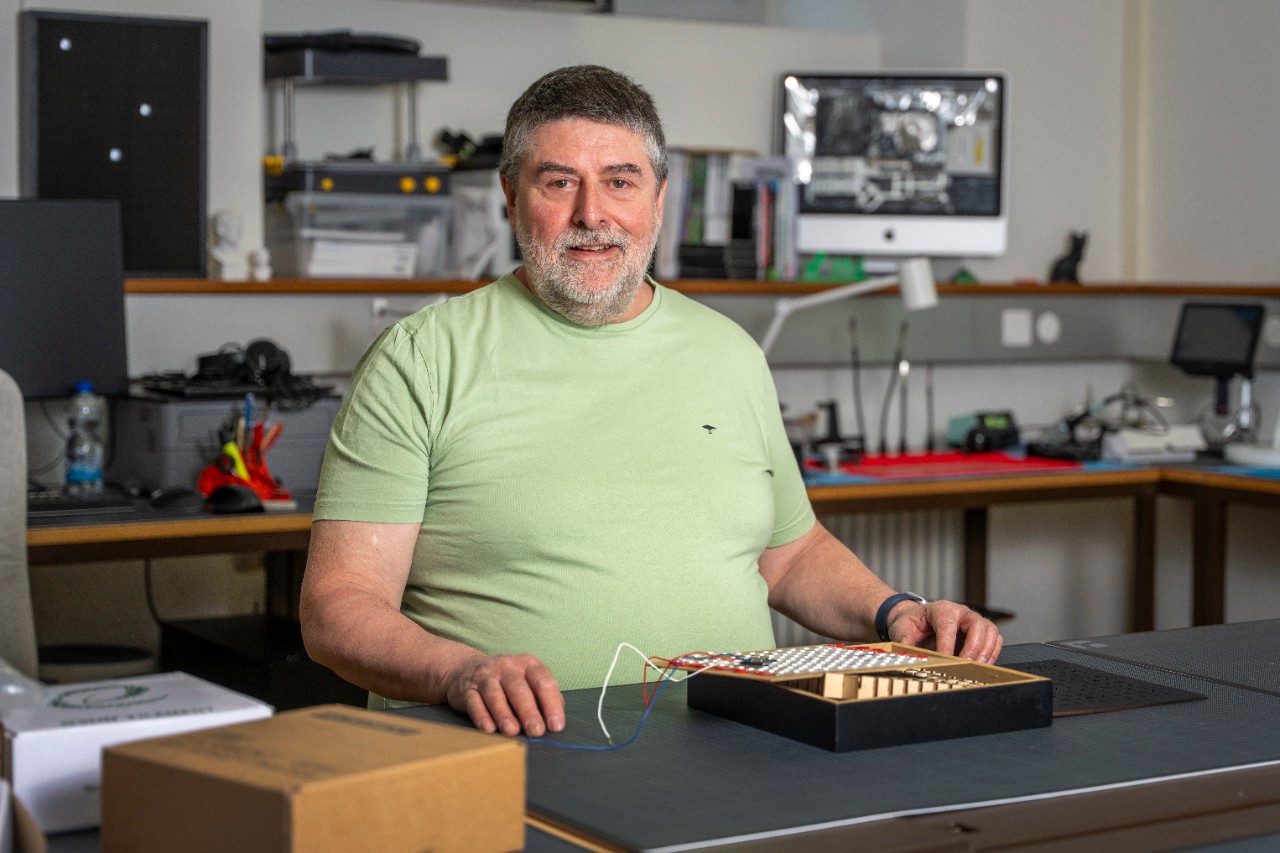 Gion Tumaisch Berther, Oberstufenlehrperson, Schulhaus Bürgli, Schule und Musik, nach 39 Dienstjahren auf den 31. Juli 2025