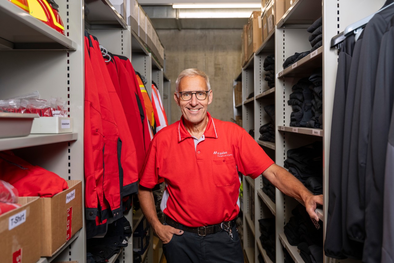 Urs Kohlbrenner, Leiter DLZ Handel + Quartieramt, Feuerwehr und Zivilschutz St.Gallen, nach 24 Dienstjahren auf den 31. Dezember 2025