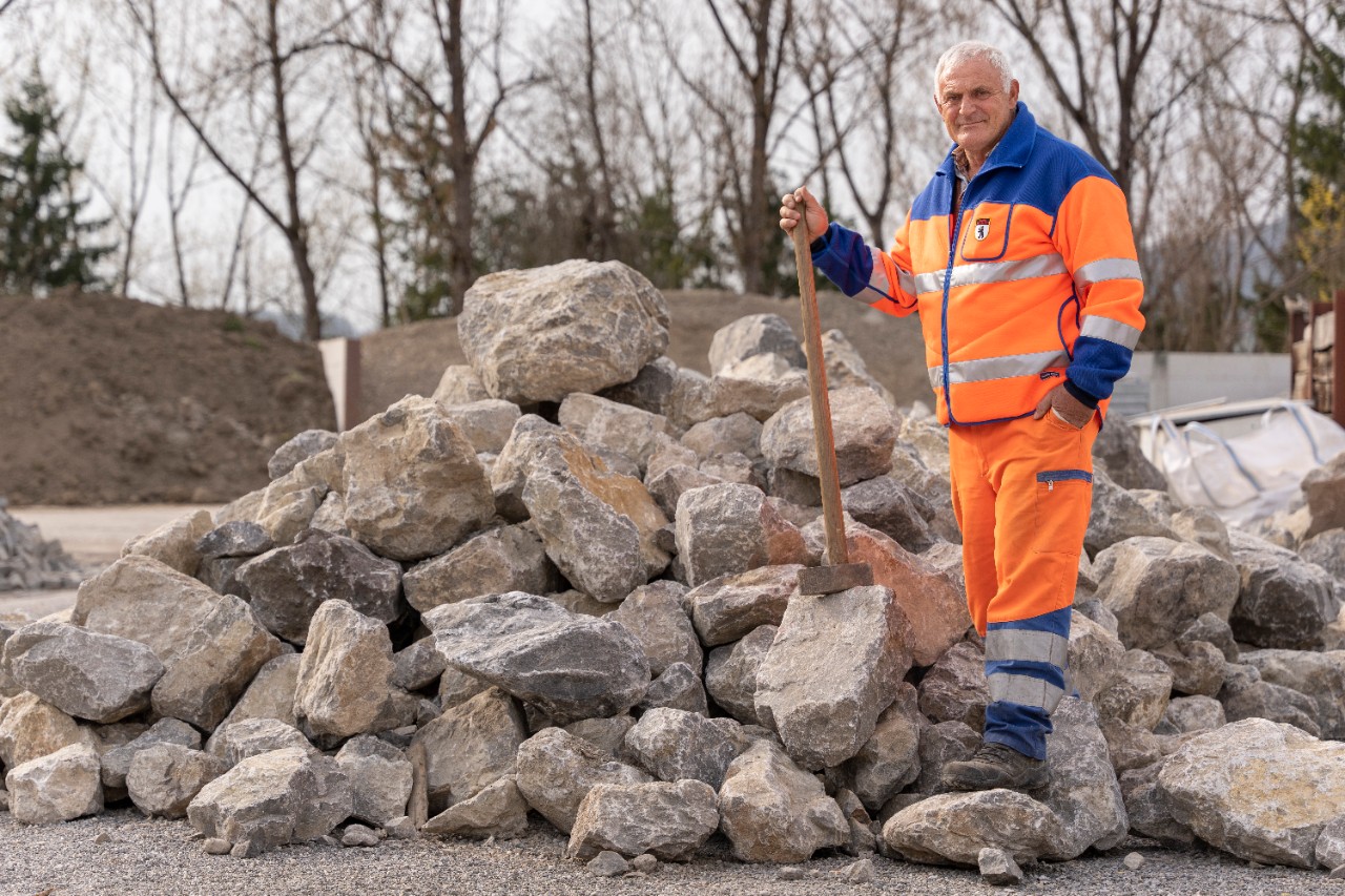 Kani Islami, Mitarbeiter Belagsgruppe, Tiefbauamt, nach 19 Dienstjahren auf den 30. Juni 2022