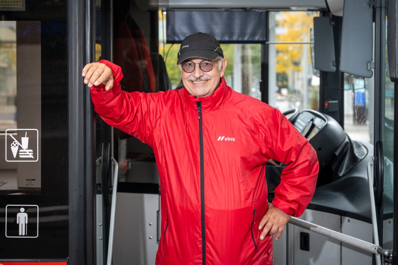 Heinz Kraner, Buschauffeur, Verkehrsbetriebe St.Gallen, nach 32 Dienstjahren auf den 30. November 2024