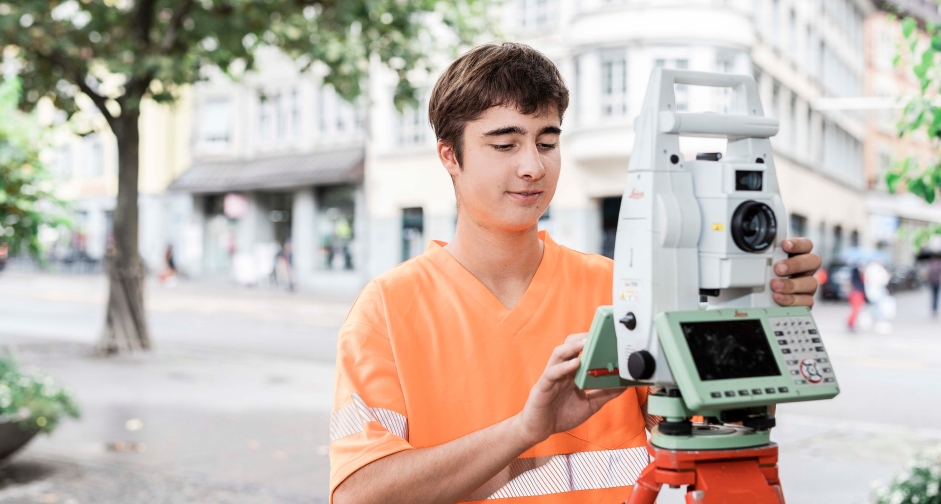 Geomatiker bei der Arbeit