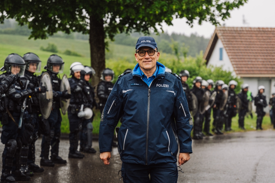 Spalier am letzten Arbeitstag von Ralph Hurni, anl&auml;sslich einer Sicherheitspolizei-&Uuml;bung in St.Gallen.