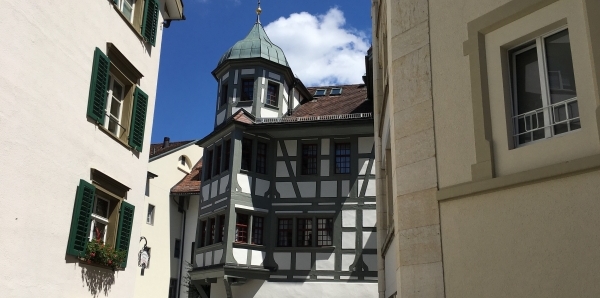 Fassade des Portnerhofs an der Bankgasse 7 nach Renovation