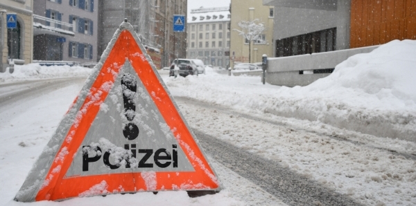 Polizei-Triopan auf der Strasse