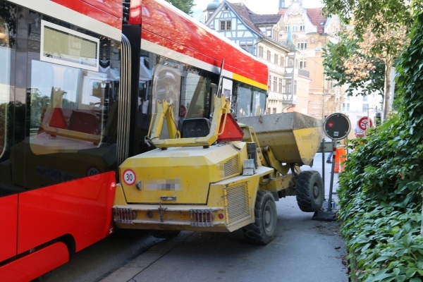 Unfall Tram und Dumper
