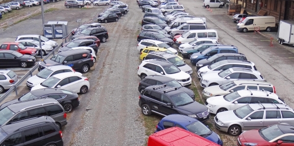 Symbolbild Parkplatz G&uuml;terbahnhofareal