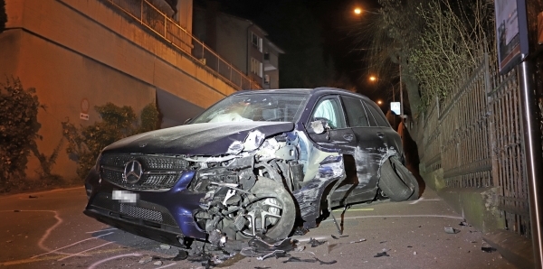 besch&auml;digtes Auto