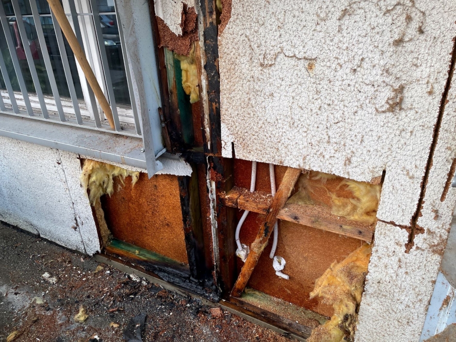 Mottbrand an Hausfassade