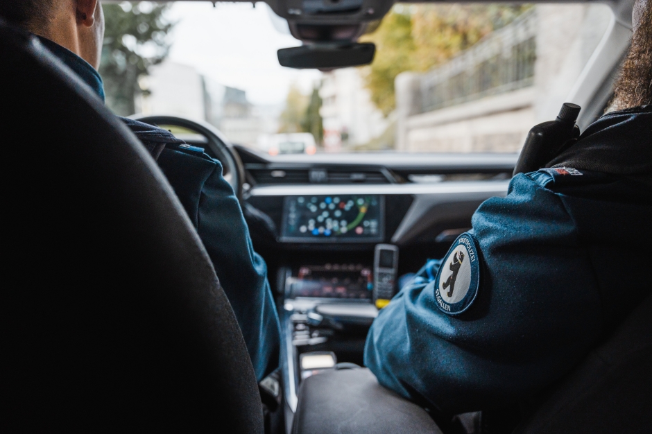 Symbolbild Polizeipatrouille