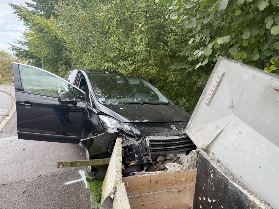 Besch&auml;digtes Fahrzeug